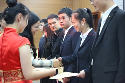 9b0fb13ebc2146daac635e54d4867375.jpg